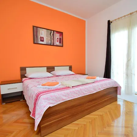 Ukic By Interhome *